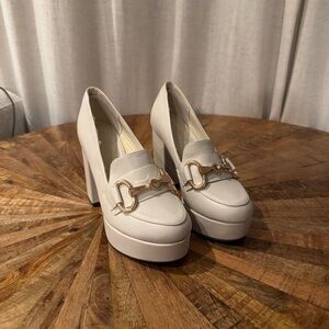 Bamboo Brand Closed Toe Heels